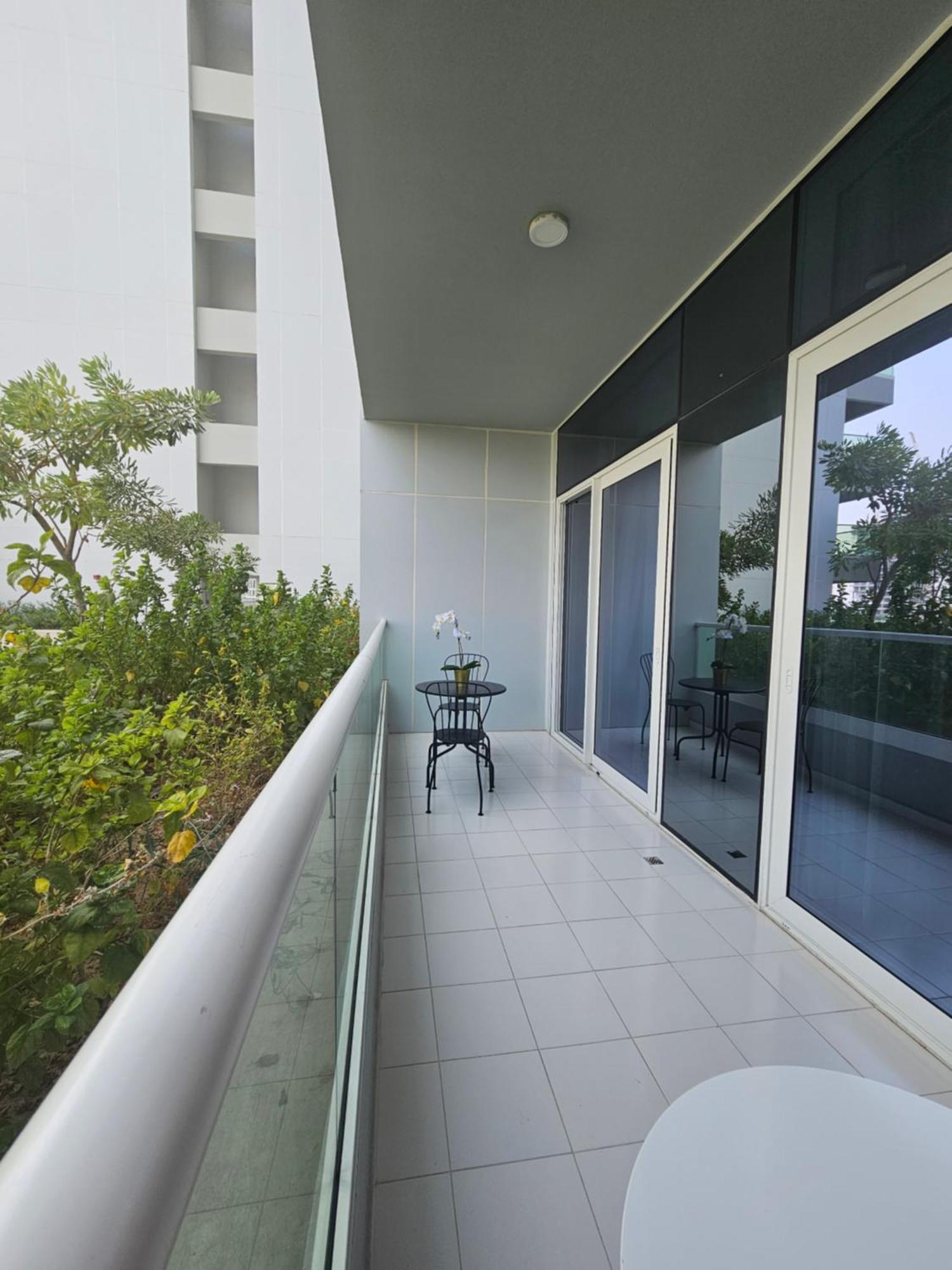 Wonderful Reva Aparthotel Downtown Dubai Exterior foto